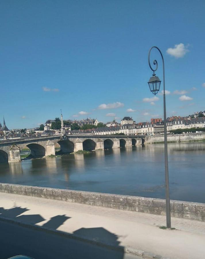 Apartamento La Petite Maison Du Quai Blois Exterior foto